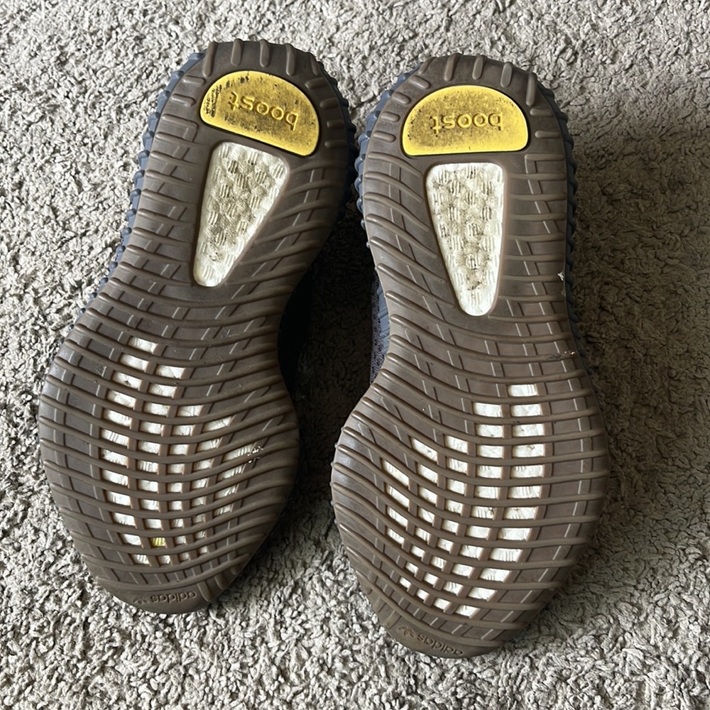 Yeezy Cinder Boost 350 View 3